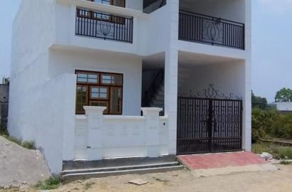 Ready to Move: Luxurious 2600 Sq. Ft. Independent Duplex Villa in the Prime Location of Janakipuram.